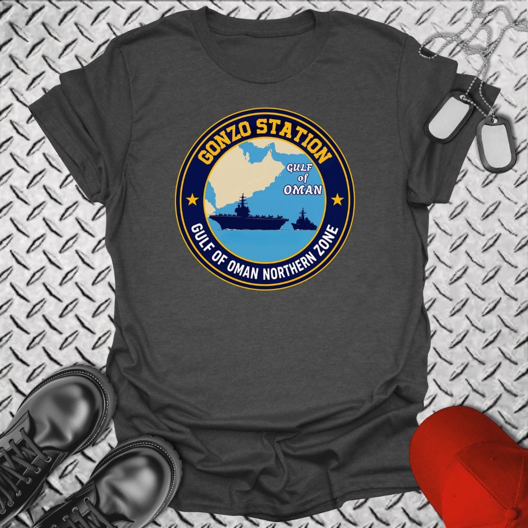 NavyHumor Everyday Tee Dark Heather / S Gonzo Station Patch