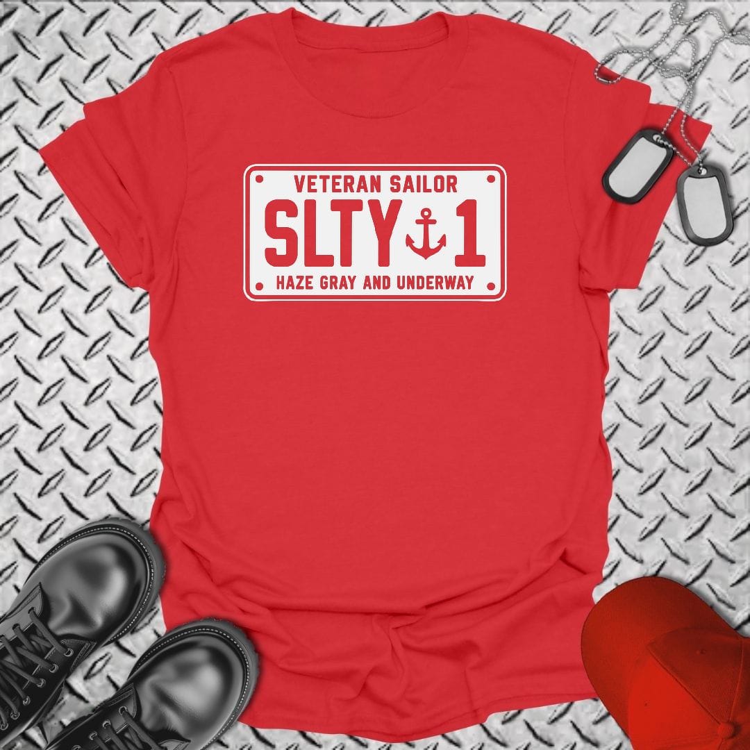 NavyHumor Everyday Tee S / Red Veteran Sailor License Plate
