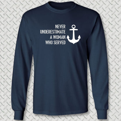 NavyHumor Long-sleeve S / Navy Never Underestimate A Woman Long Sleeve Tee